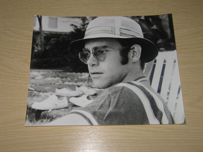 Elton-John-Uk-Promo-Press-Photo.jpg