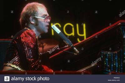 Elton_John_Undated_Photo_By_John_Barrett_02.jpg