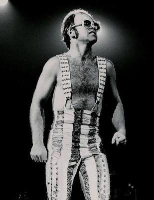 elton70-315.jpg