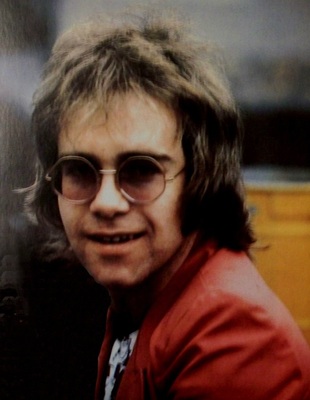 elton70-311.jpg