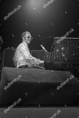 elton-john-concert-los-angeles-shutterstock-editorial-6908572e.jpg