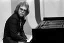 elton70-751.jpg