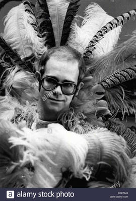 Elton_john_rock_music_awards_1975.jpg