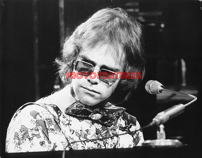 elton-john-70-009a.jpg