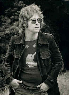 elton-john-photo-1970-original-uk_1_51ce98cb4481f39e89ade8b92f06f15b.jpg