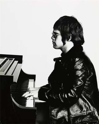 EltonJohn_1971_master_1.jpg