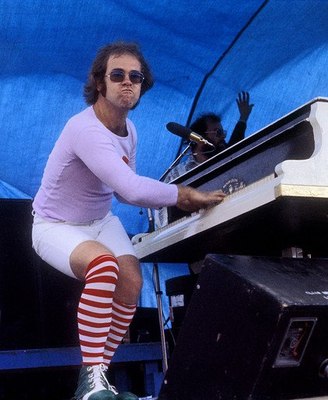 elton70-124.jpg