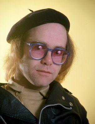 Elton-John-Music-Photo-E-18.jpg