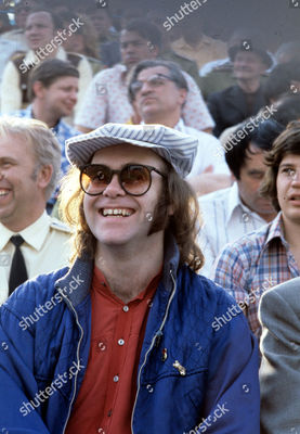 to-russia-with-elton-tv-programme-moscow-russia-1979-shutterstock-editorial-4564838az.jpg