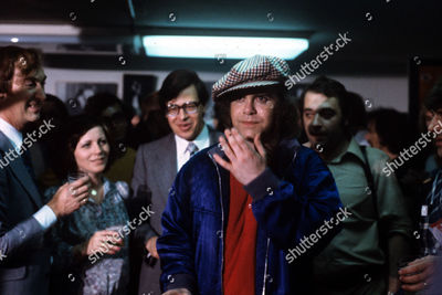 to-russia-with-elton-tv-programme-moscow-russia-1979-shutterstock-editorial-4564838bd.jpg