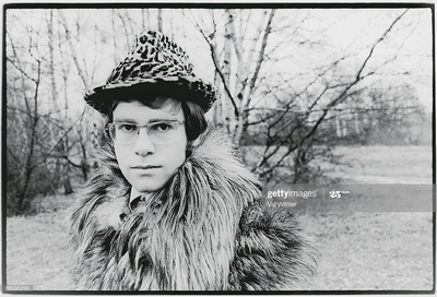 1968-01-22 (5)
UNITED KINGDOM - JANUARY 22: Photo of Elton JOHN; First photo session - on Hampstead Heath (Photo by Val Wilmer/Redferns)
