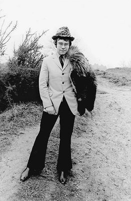 UNITED KINGDOM - JANUARY 22: Photo of Elton JOHN; First photo session - on Hampstead Heath (Photo by Val Wilmer/Redferns)
