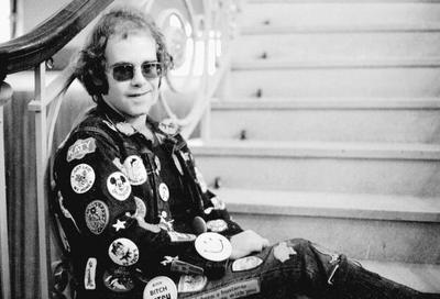 elton70-180.jpg