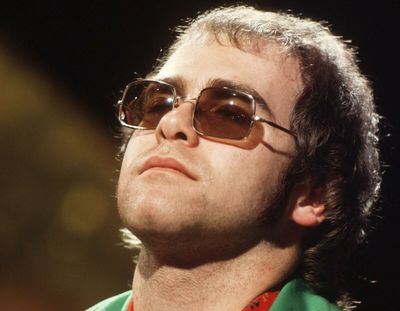 Elton-John-Music-Photo-E-56.jpg