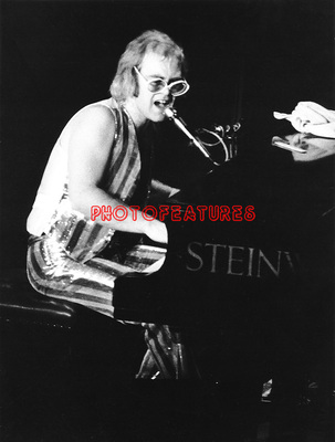 elton-john-73-027a.jpg